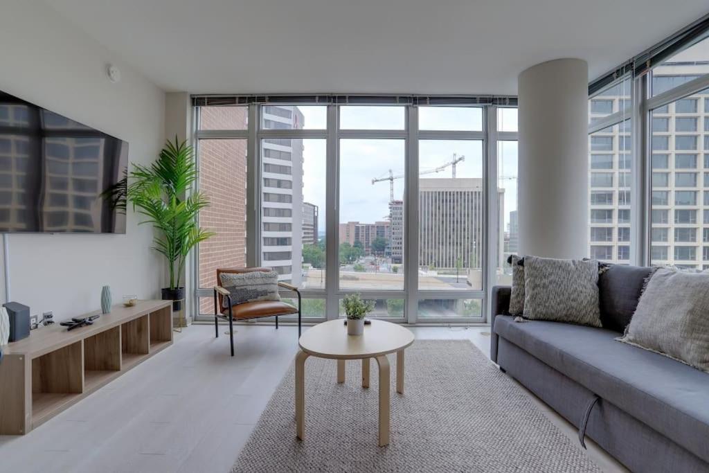 Wonderful 2Br Apartment At Crystal City Arlington Kültér fotó