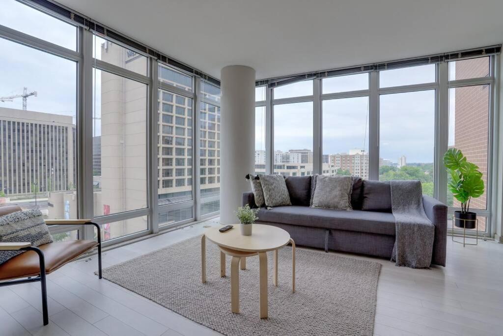 Wonderful 2Br Apartment At Crystal City Arlington Kültér fotó