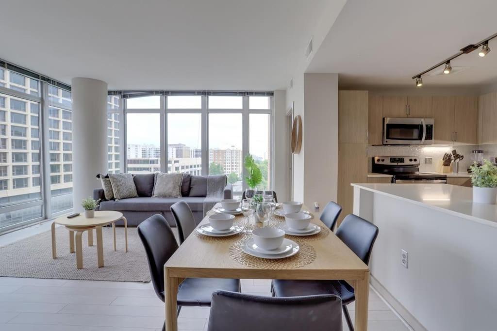 Wonderful 2Br Apartment At Crystal City Arlington Kültér fotó