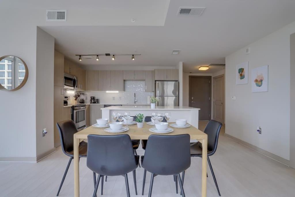 Wonderful 2Br Apartment At Crystal City Arlington Kültér fotó