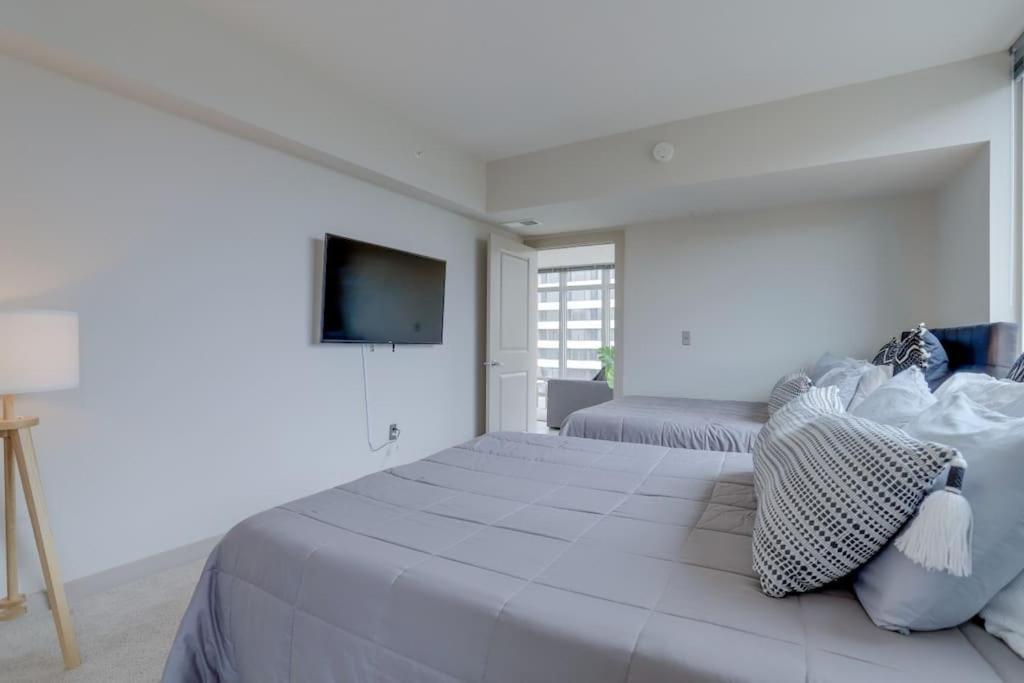 Wonderful 2Br Apartment At Crystal City Arlington Kültér fotó