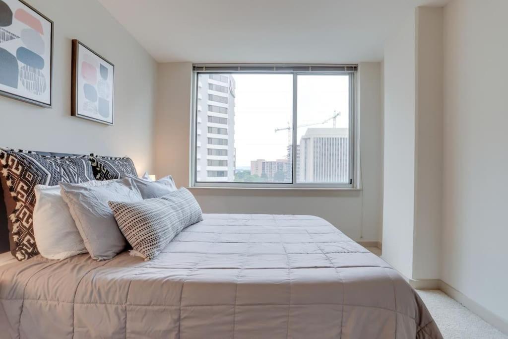 Wonderful 2Br Apartment At Crystal City Arlington Kültér fotó